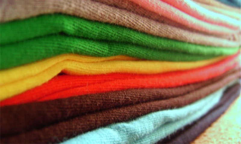 Perbedaan Bahan Kaos Combed 20s, 24s, dan 30s: Menentukan Pilihan Terbaik untuk Kaos Anda